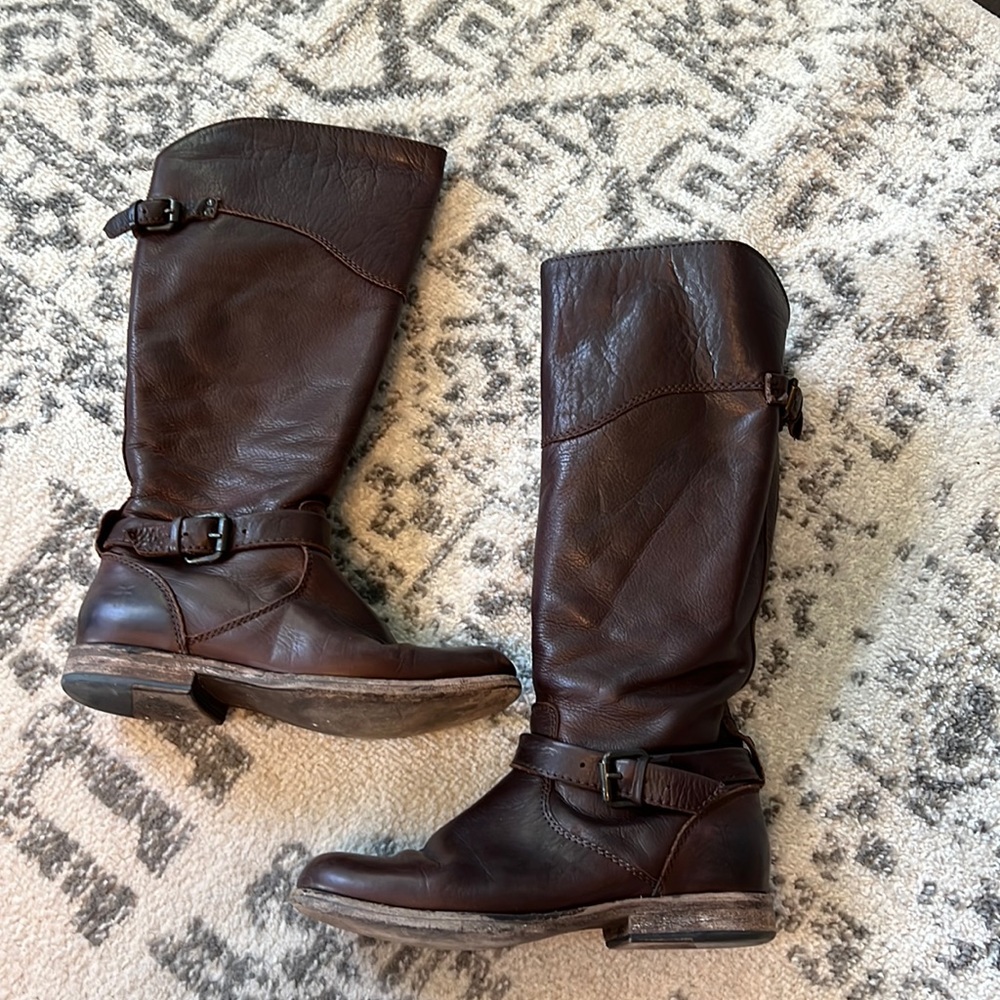 Frye tall brown boots size 6